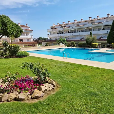 Con Terraza A 400m De La Playa De Riells - Hisp-236-184