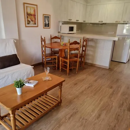 Apartment Con Terraza A 400m De La Playa De Riells - Hisp-236-184