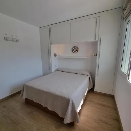 公寓 Con Terraza A 400m De La Playa De Riells - Hisp-236-184
